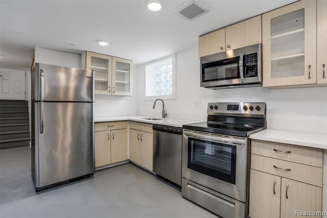 95 E Euclid Street 001, Detroit, MI 48202