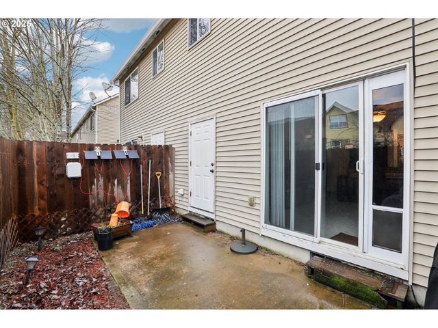 19153 Se YAMHILL St, Portland, OR 97233