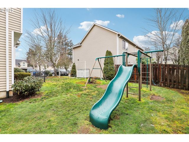 19153 Se YAMHILL St, Portland, OR 97233