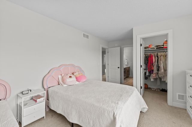 10122 Shadyview Lane N, Maple Grove, MN 55311