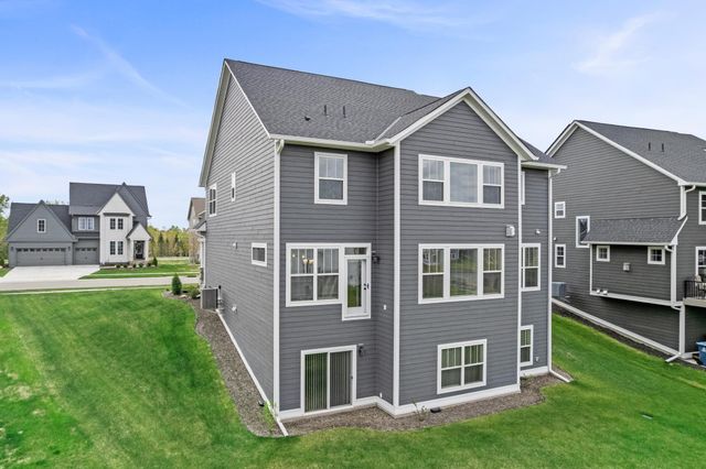 10122 Shadyview Lane N, Maple Grove, MN 55311