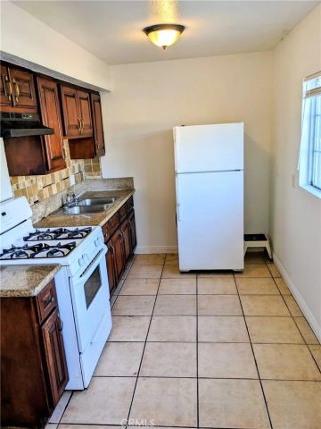 1708 Pine Avenue 7, Long Beach, CA 90813