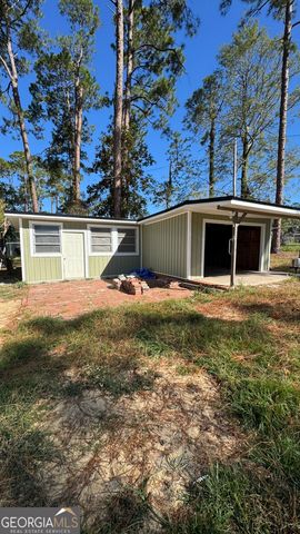 306 W Wesley Avenue, Lyons, GA 30436