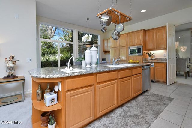 31775 Oak Ranch Court, Westlake Village, CA 91361