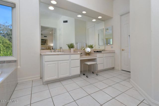 31775 Oak Ranch Court, Westlake Village, CA 91361