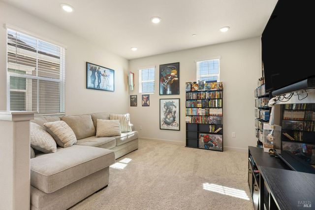 2874 Shaver St, Fairfield, CA 94533