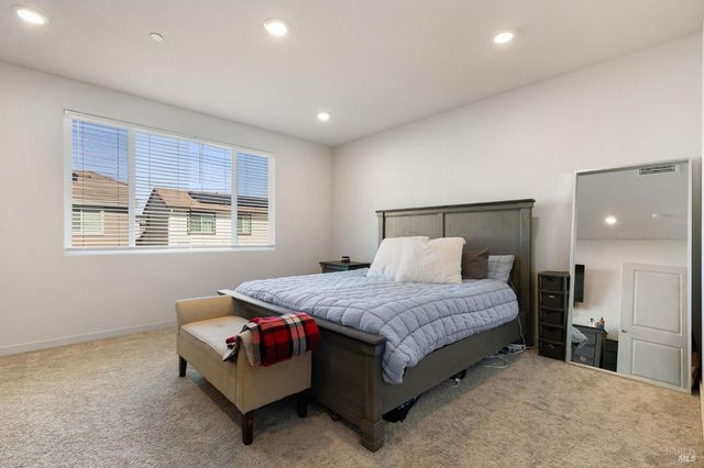 2874 Shaver St, Fairfield, CA 94533