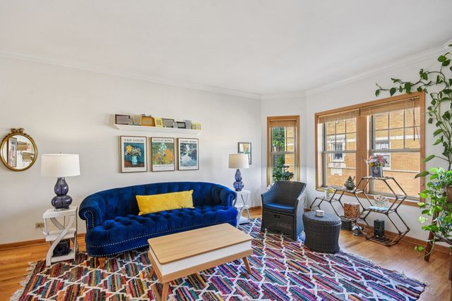 247 Washington Boulevard 3A, Oak Park, IL 60302