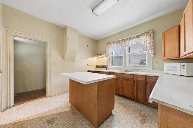 1087 Matilda Street, Saint Paul, MN 55117