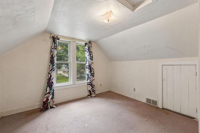1087 Matilda Street, Saint Paul, MN 55117