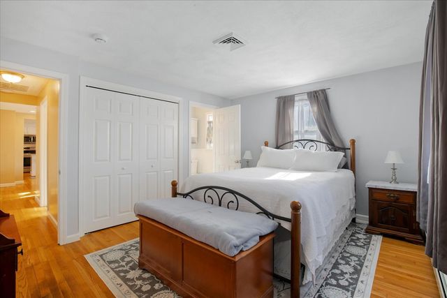 1115 Shootflying Hill Road, Centerville, MA 02632