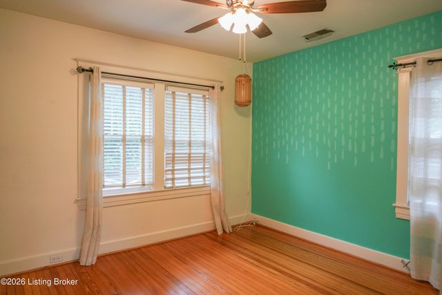208 Oxford Pl, Louisville, KY 40207