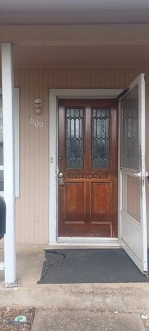 609 W 8th Street, Lancaster, TX 75146