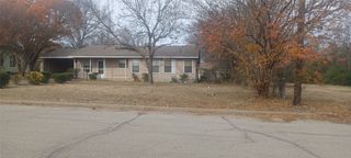 609 W 8th Street, Lancaster, TX 75146