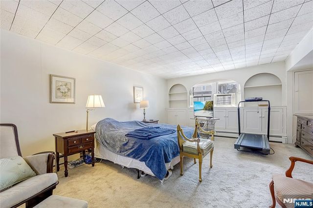 15 Garden Street, Bergenfield, NJ 07621