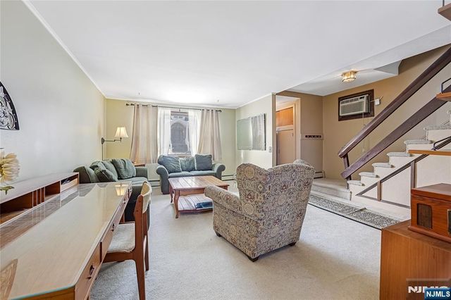 15 Garden Street, Bergenfield, NJ 07621