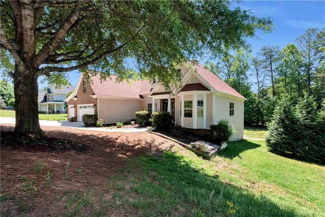 5706 Grant Station Drive, Gainesville, GA 30506