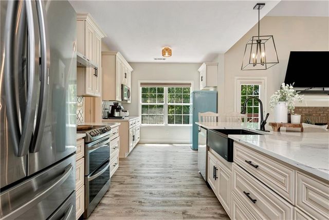 5706 Grant Station Drive, Gainesville, GA 30506