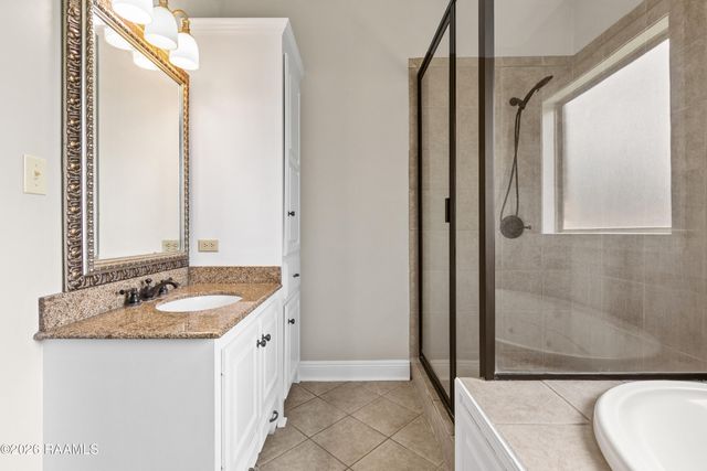 208 S Montauban Drive, Lafayette, LA 70507