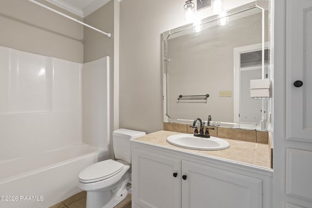 208 S Montauban Drive, Lafayette, LA 70507
