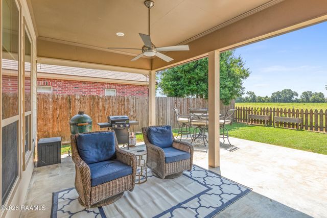 208 S Montauban Drive, Lafayette, LA 70507