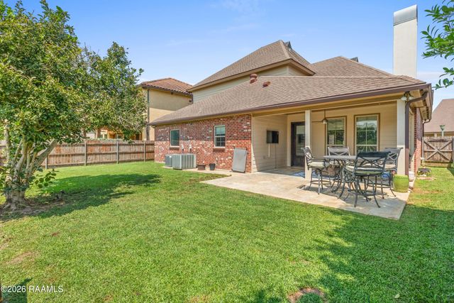 208 S Montauban Drive, Lafayette, LA 70507