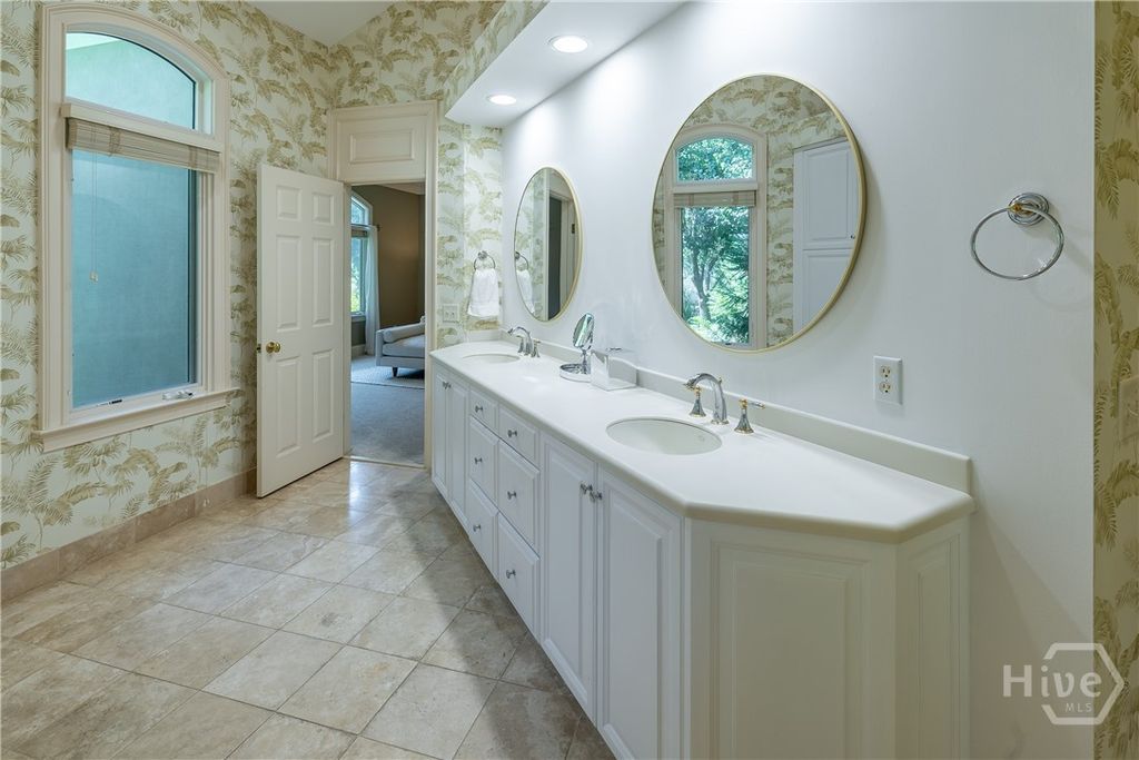 Image 34 of property listing at 6 River Otter Lane, Savannah, GA 31411