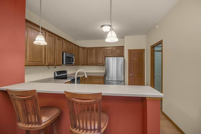 4614 Bloomberg Lane, South Saint Paul, MN 55076