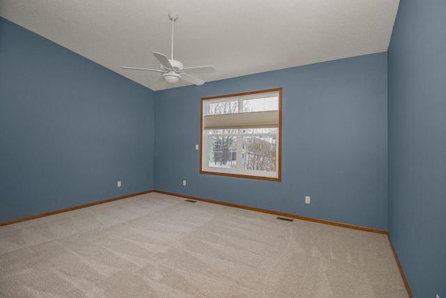 4614 Bloomberg Lane, South Saint Paul, MN 55076