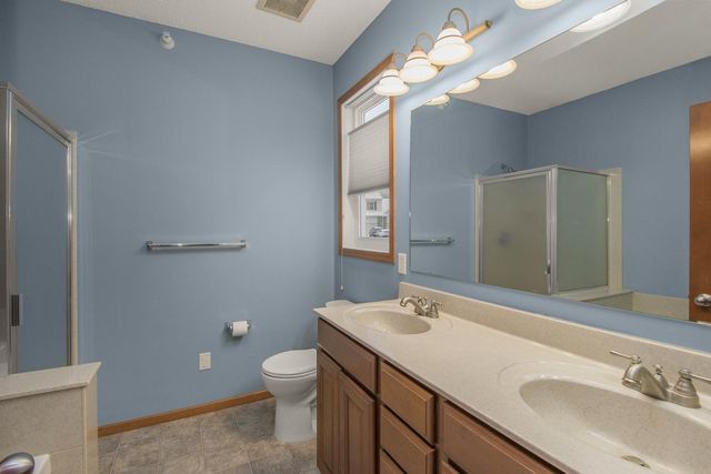 4614 Bloomberg Lane, South Saint Paul, MN 55076