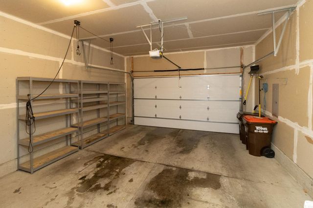 4614 Bloomberg Lane, South Saint Paul, MN 55076