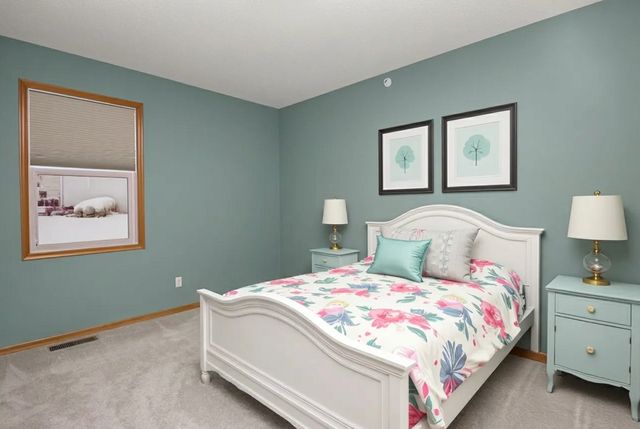 4614 Bloomberg Lane, Inver Grove Heights, MN 55076