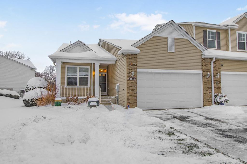 4614 Bloomberg Lane, South Saint Paul, MN 55076