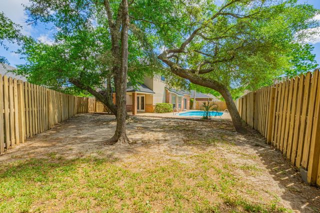 1951 Procteridge Court, Fort Walton Beach, FL 32547