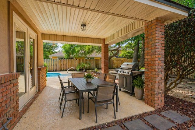 1951 Procteridge Court, Fort Walton Beach, FL 32547