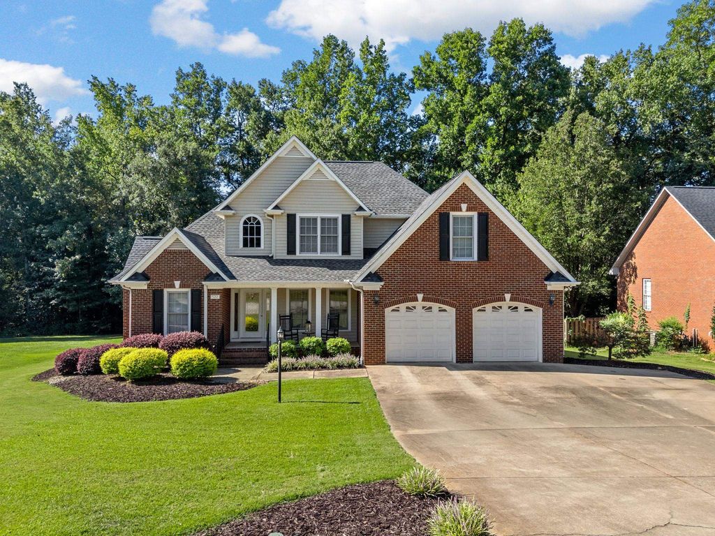 522 Chippendale Lane, Boiling Springs, SC 29316