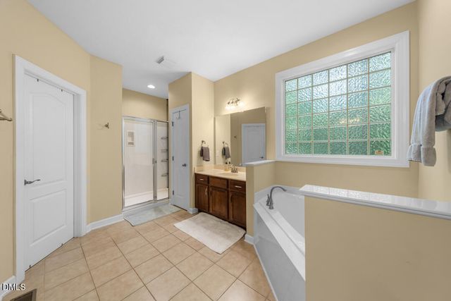 605 N Scotswood Boulevard, Hillsborough, NC 27278