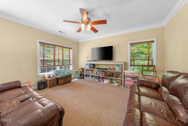 605 N Scotswood Boulevard, Hillsborough, NC 27278