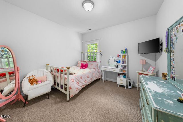 605 N Scotswood Boulevard, Hillsborough, NC 27278