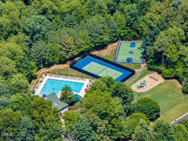605 N Scotswood Boulevard, Hillsborough, NC 27278