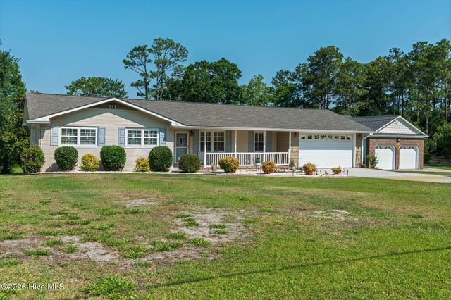 211 S Shore Drive, Southport, NC 28461