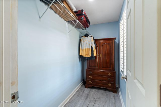 211 S Shore Drive, Southport, NC 28461