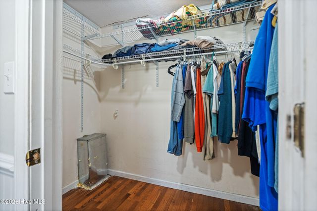211 S Shore Drive, Southport, NC 28461