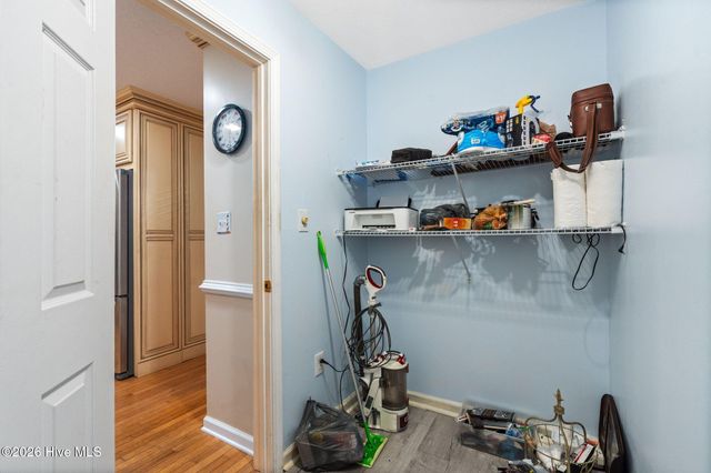 211 S Shore Drive, Southport, NC 28461
