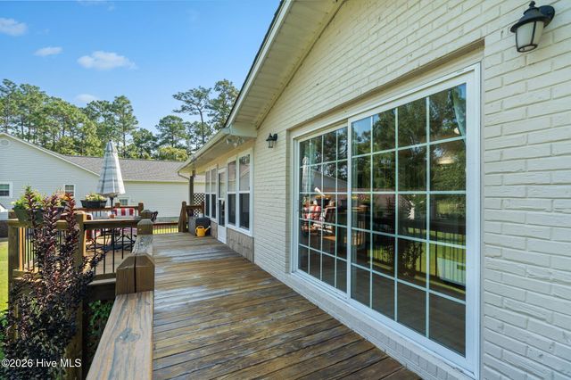 211 S Shore Drive, Southport, NC 28461