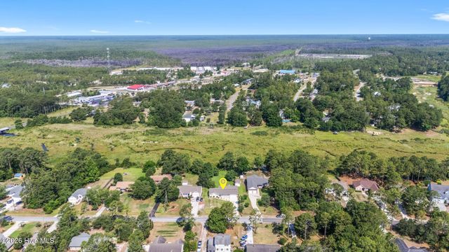 211 S Shore Drive, Southport, NC 28461