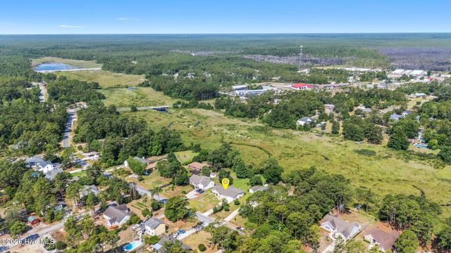 211 S Shore Drive, Southport, NC 28461