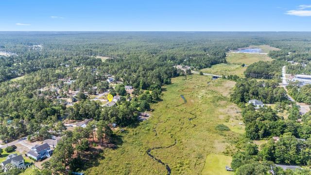 211 S Shore Drive, Southport, NC 28461