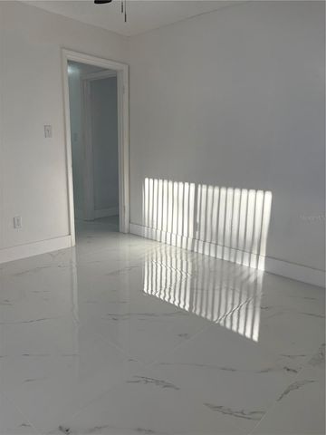 1512 W SITKA STREET, Tampa, FL 33604