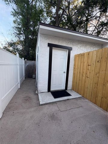 1512 W SITKA STREET, Tampa, FL 33604